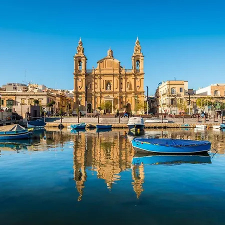 Ubytování v soukromí - Near Valletta & Sliema - Bus Lines Hamrun