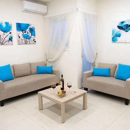 - Near Valletta & Sliema - Bus Lines * Hamrun