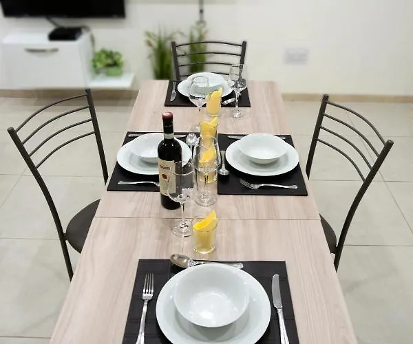 - Near Valletta & Sliema - Bus Lines *