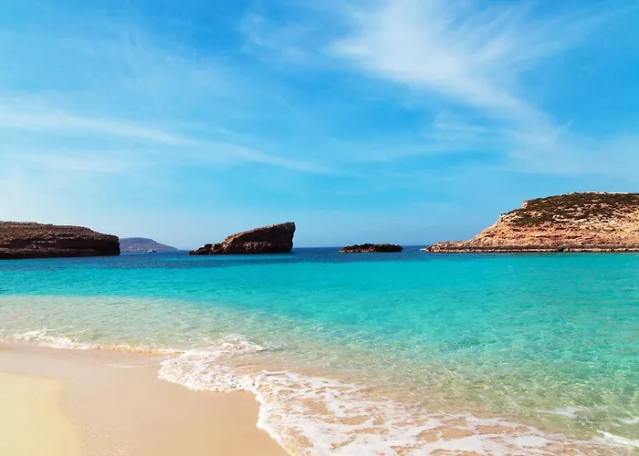 - Near Valletta & Sliema - Bus Lines *